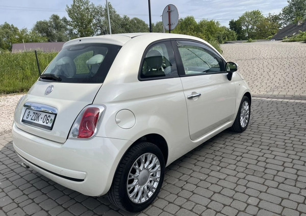 Fiat 500 cena 18900 przebieg: 190000, rok produkcji 2011 z Ryki małe 121